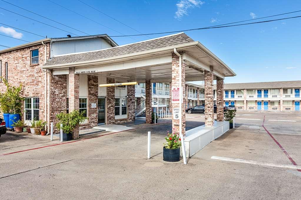 Motel 6 Fort Worth - Northside Exterior photo