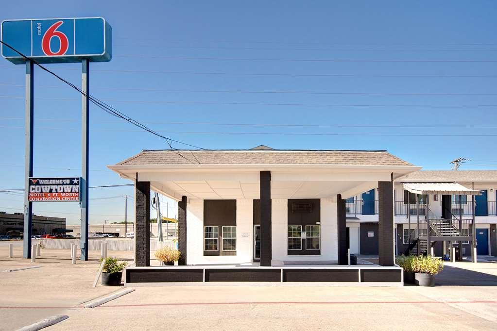 Motel 6 Fort Worth - Northside Exterior photo