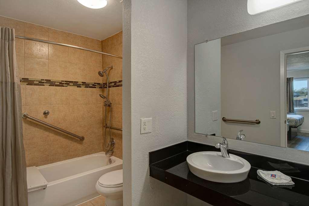 Motel 6 Fort Worth - Northside Exterior photo