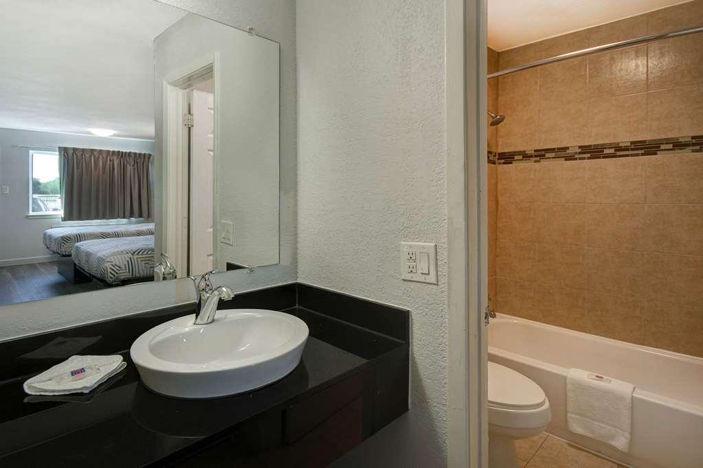 Motel 6 Fort Worth - Northside Exterior photo